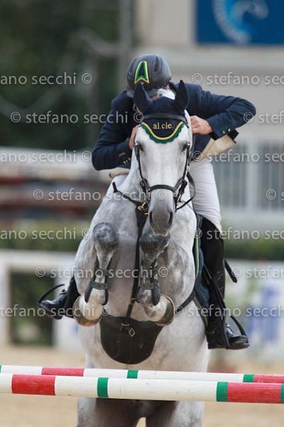 TONALI_LIMBO_GIO CAV 2011_SS3_9659.jpg
